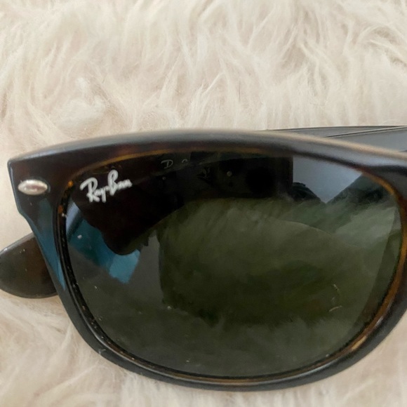 Ray Ban New Wayfarer Tortoise - Picture 2 of 5